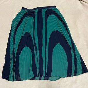 Green and blue pattern long pleated skirt. Ann Taylor Size 4 *Price Drop*
